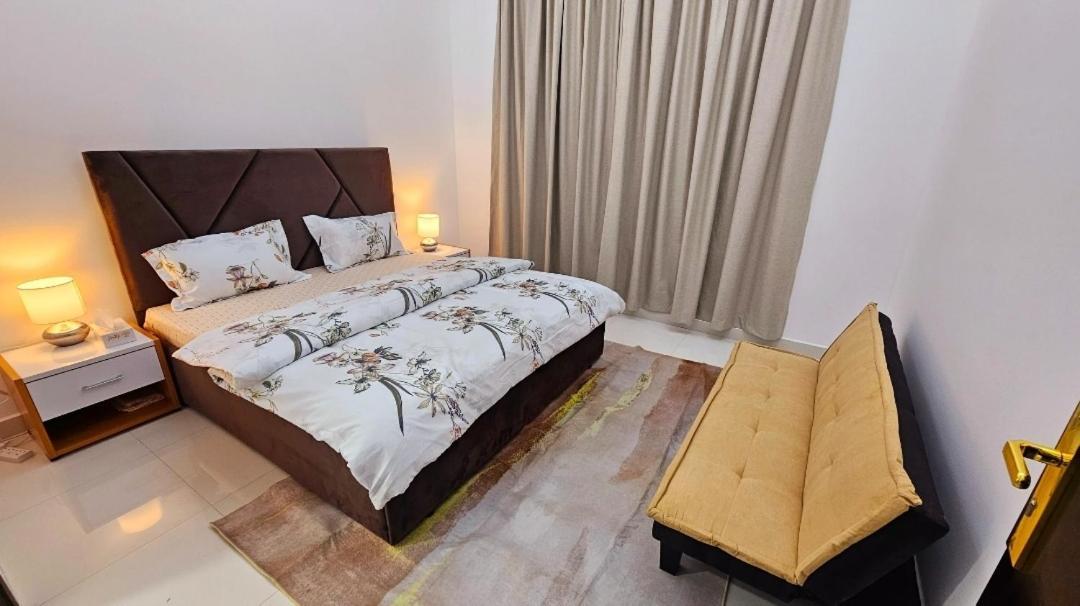 Elegant Villa Rooms In Dubai Near Airport Exterior foto